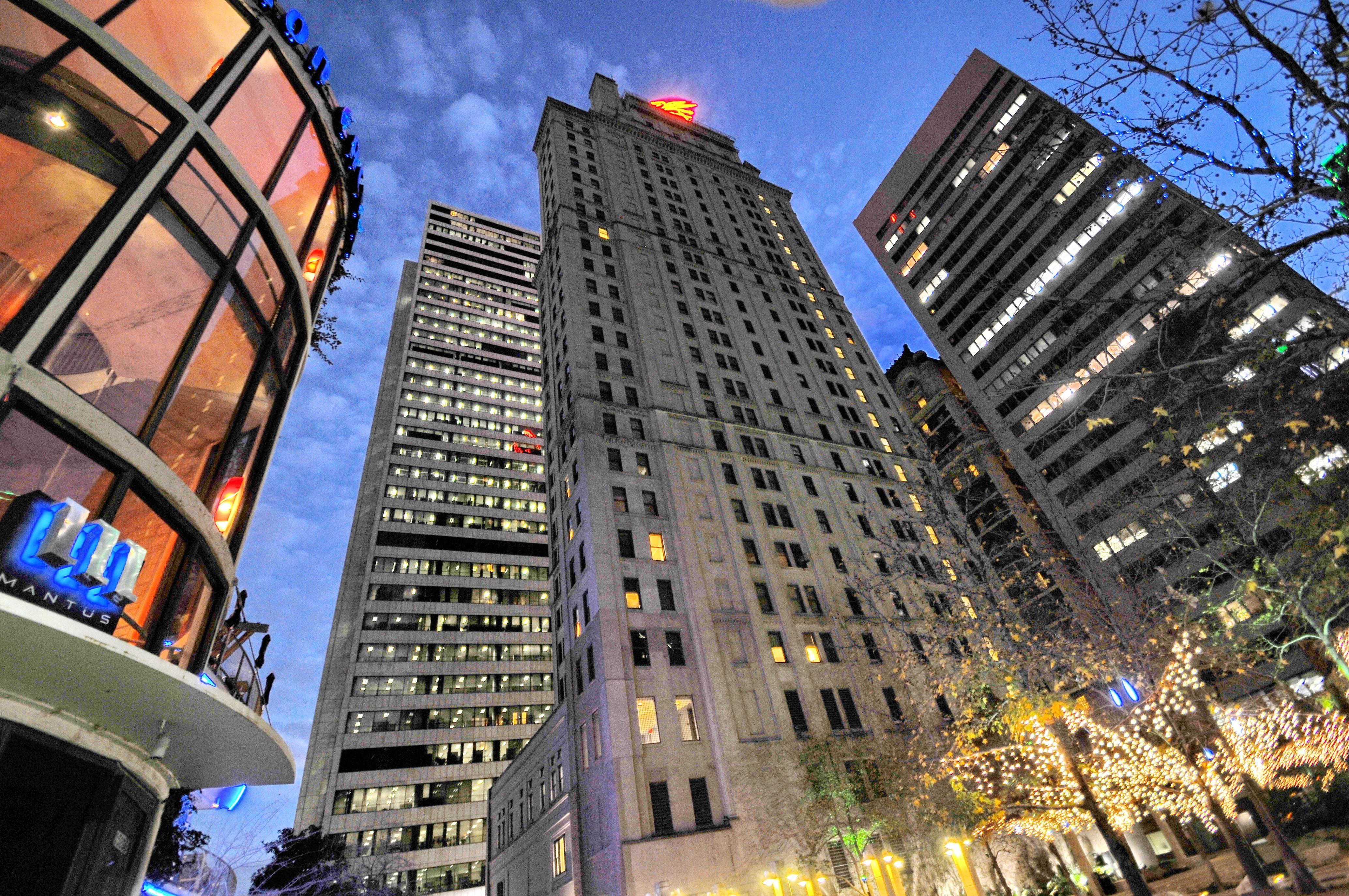 Magnolia Hotel Downtown Dallas Exterior photo